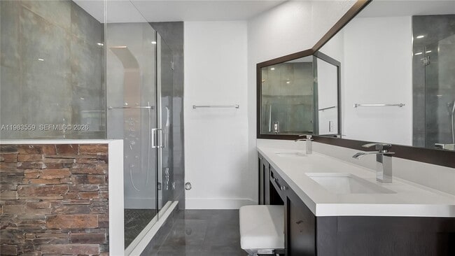 Building Photo - 4991 SW 135th Ave