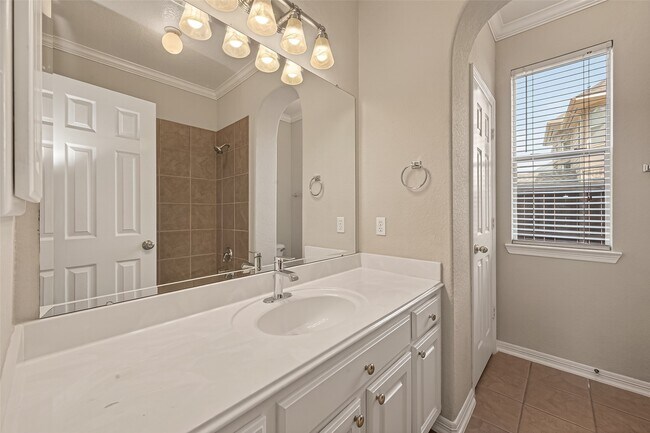 Building Photo - 8110 Clearwater Crossing