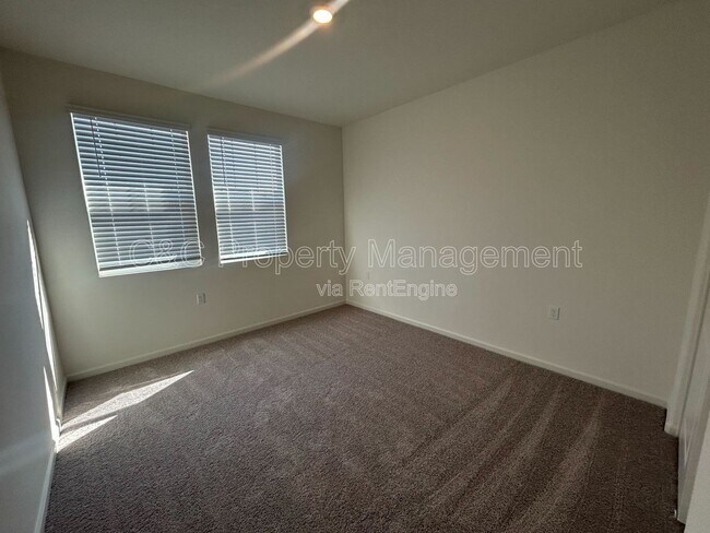 Building Photo - 2254 S Sylmar Ave