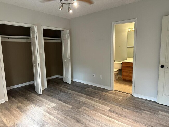 Building Photo - 156 Wyatt Cove