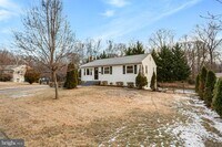 Building Photo - 14025 Mt Pleasant Dr