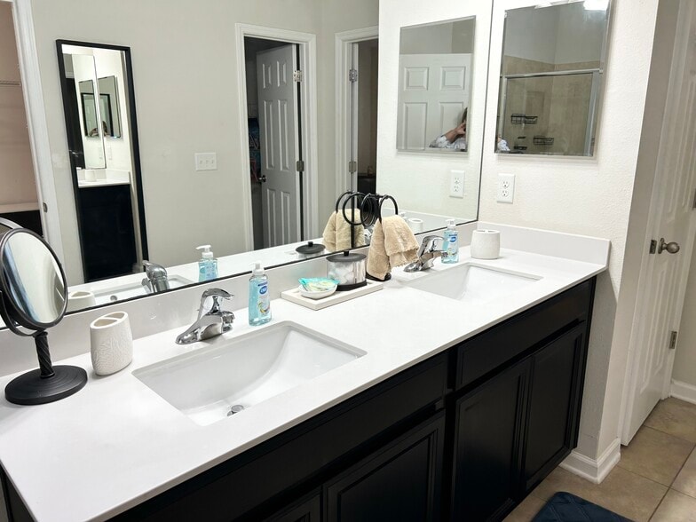 Building Photo - 411 Citrus Ridge Dr