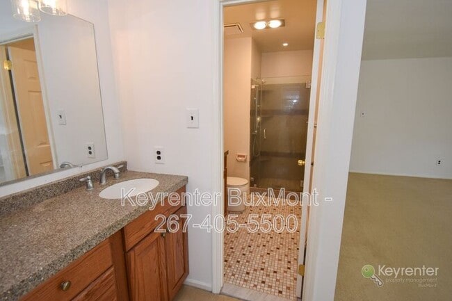 Building Photo - 5 Sandy Ridge Dr