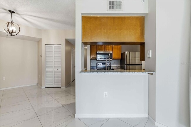 Building Photo - 5655 Bentgrass Dr