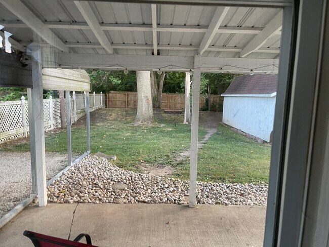 Building Photo - 1629 Kingston Rd