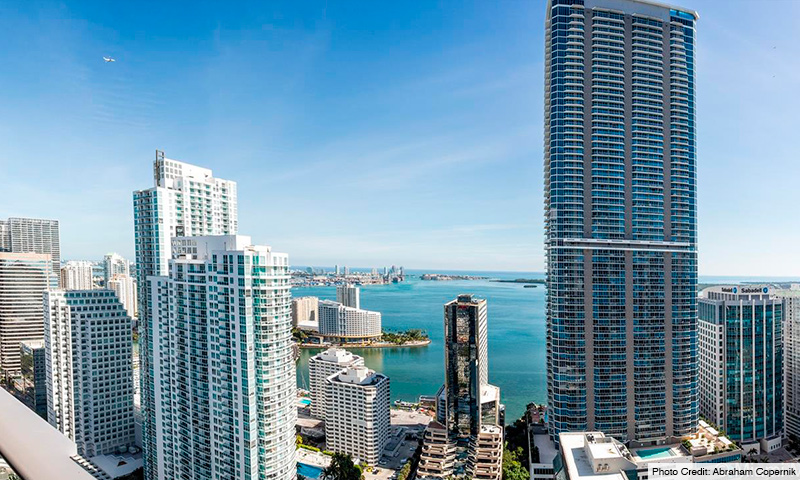 Building Photo - 1010 Brickell Ave