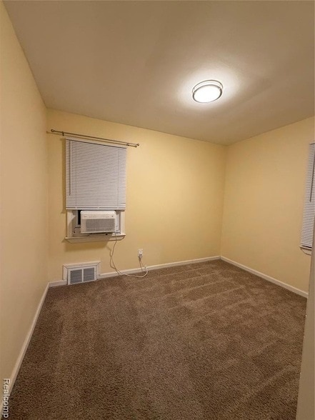 Building Photo - 776 John Daly St