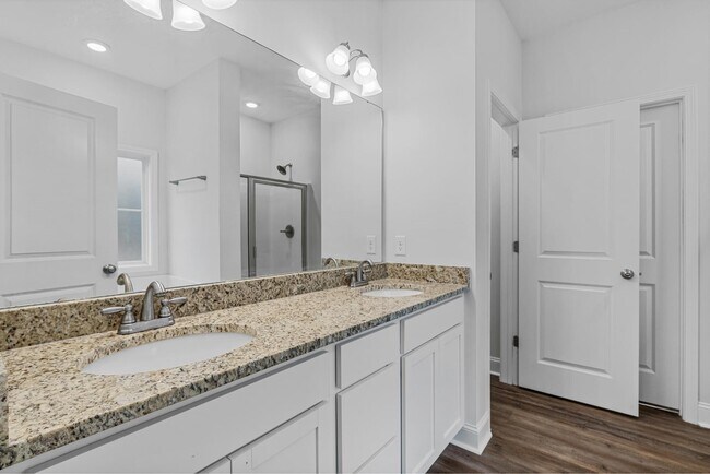 Building Photo - 413 Silver Anchor Dr