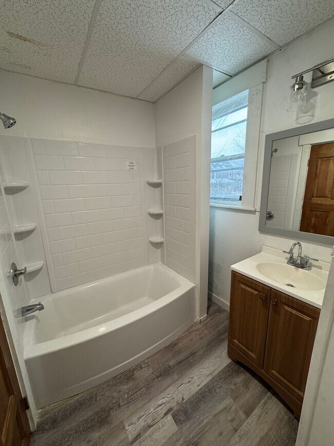 Building Photo - 29 Court St