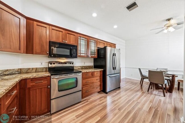 Building Photo - 5859 Grand Harbour Cir