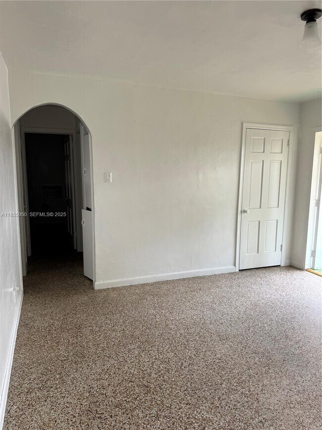 Building Photo - 2023 Taylor St