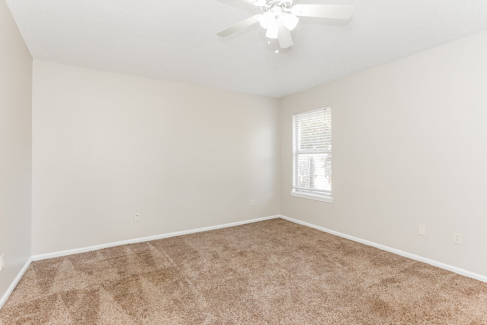 Building Photo - 7510 International Village Dr