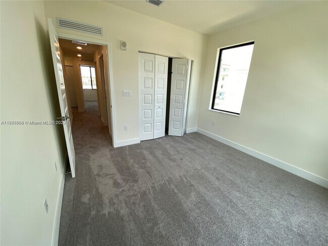 Building Photo - 8363 NW 41st St