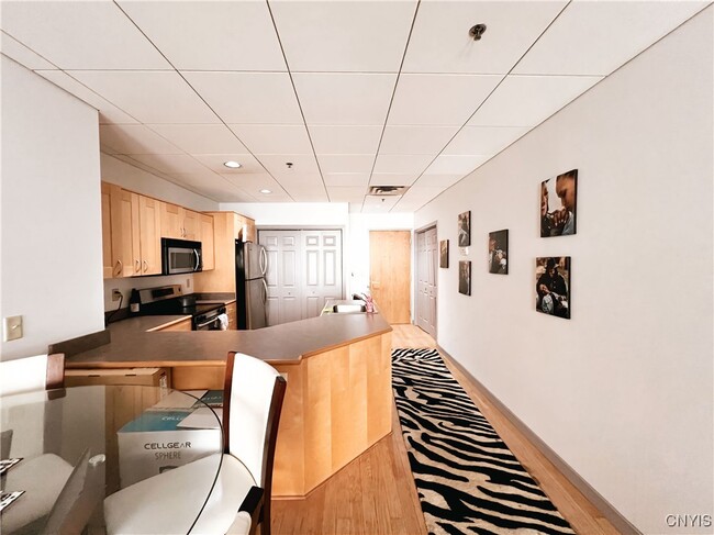 Building Photo - 108 W Jefferson St