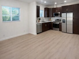 Building Photo - 9148 Columbus Ave