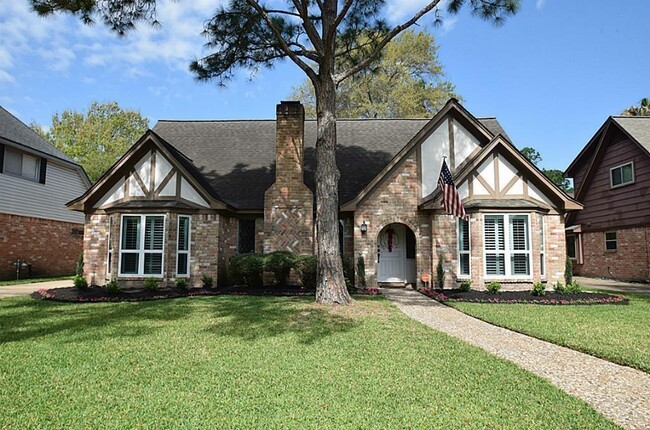 Primary Photo - 20610 Laurel Lock Dr