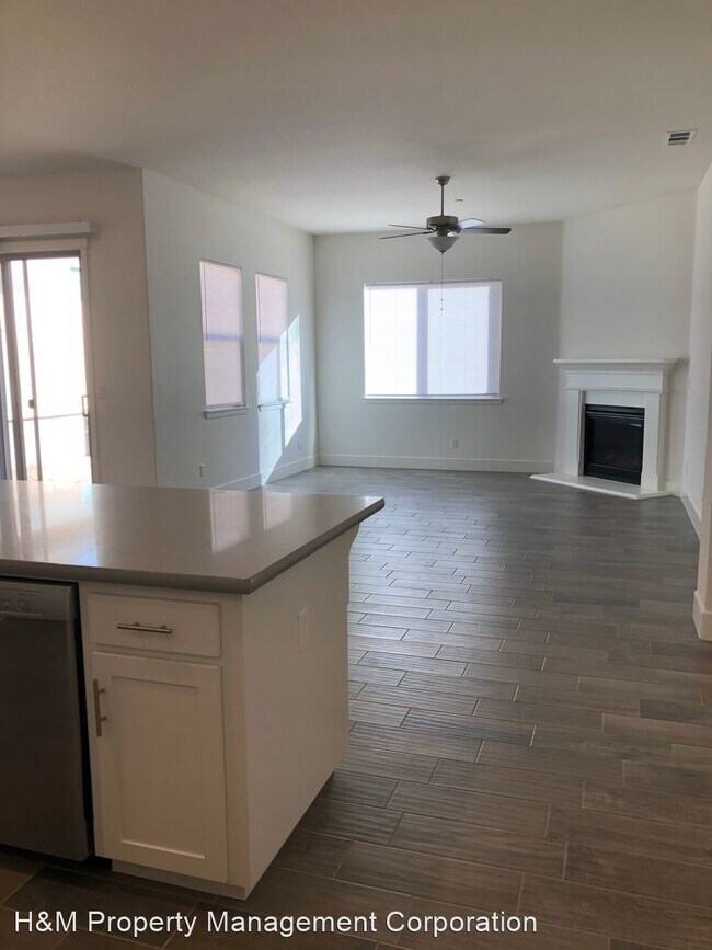 Building Photo - 3 br, 2 bath House - 1641 Castlerock Drive