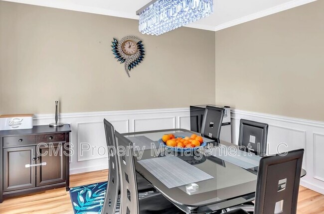 Building Photo - 22 Hickory Ct