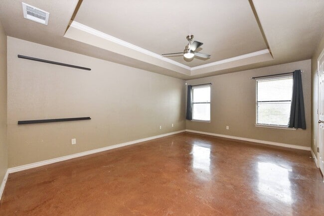 Building Photo - 7100 Almond Dr