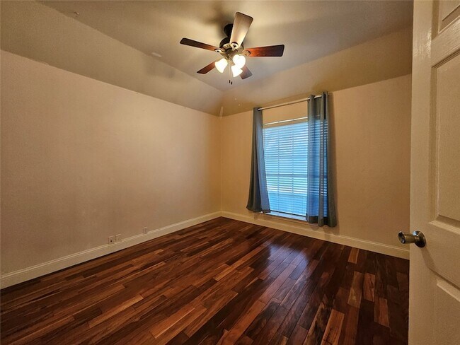 Building Photo - 2813 Gulf Breeze Ct