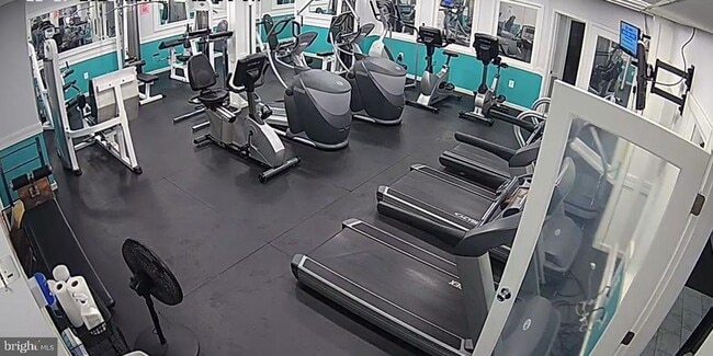 Building Photo - 120 Langdon Farm Cir