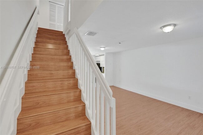 Building Photo - 990 NW 78th Ave