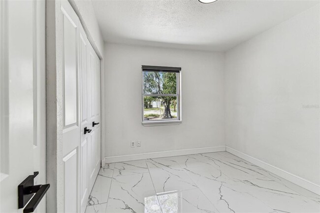 Building Photo - 4290 Neptune Dr SE