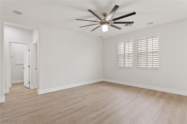 Building Photo - 802 Warwick Castle Dr