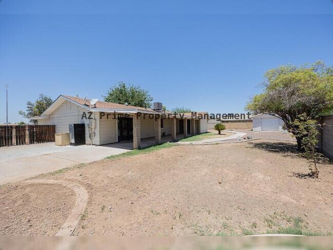 Building Photo - 8616 W Whitton Ave