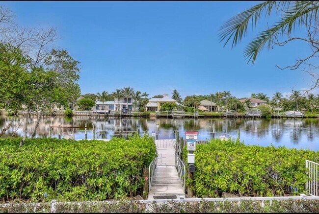 Building Photo - 18390 SE Wood Haven Ln