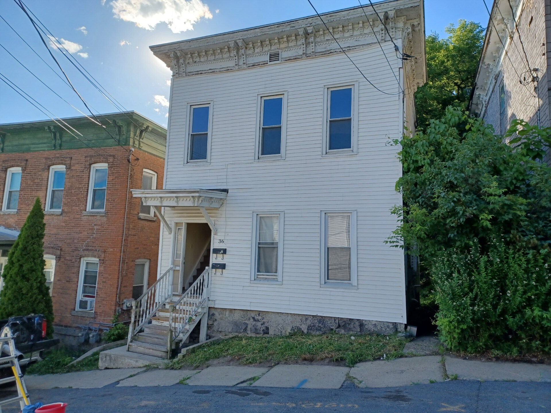 Building Photo - 36 Garden St