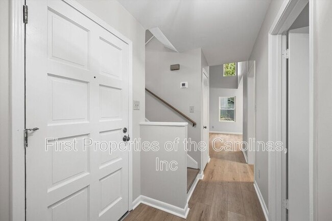 Building Photo - 6012 Lanai Ln