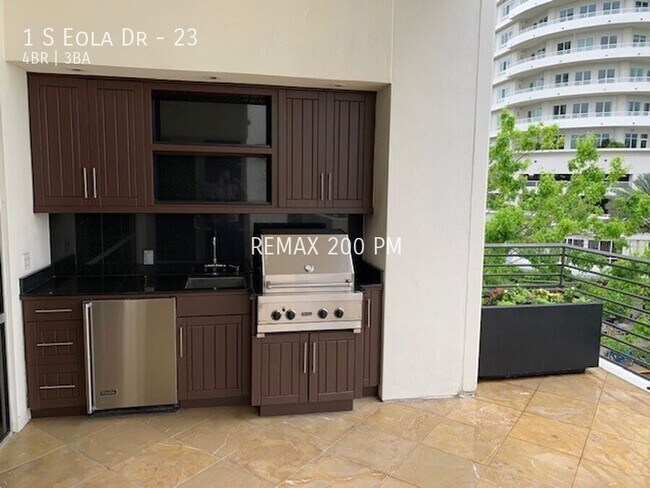 Building Photo - 1 S Eola Dr