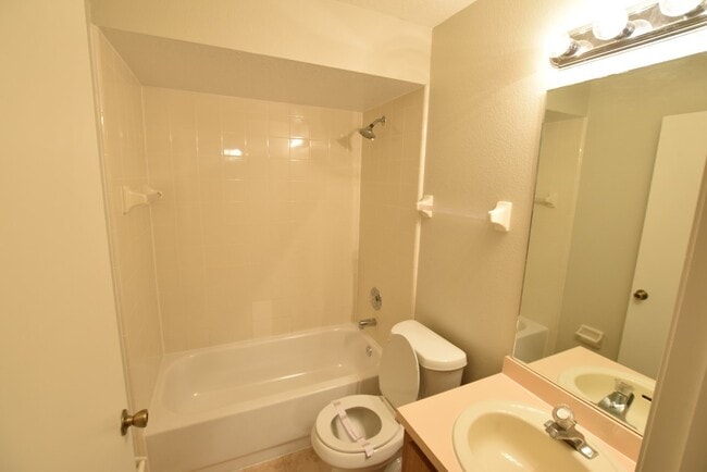 Building Photo - 120 N Cervidae Dr