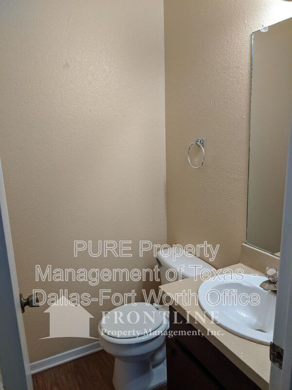 Building Photo - 938 Southmoor Dr