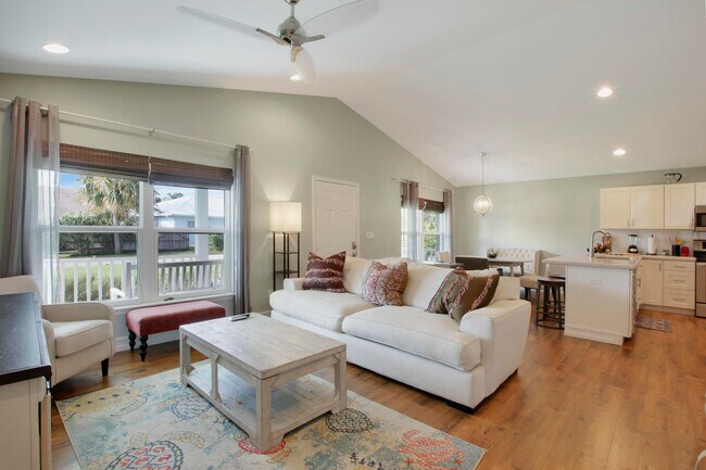 Building Photo - 9155 SE Athena St