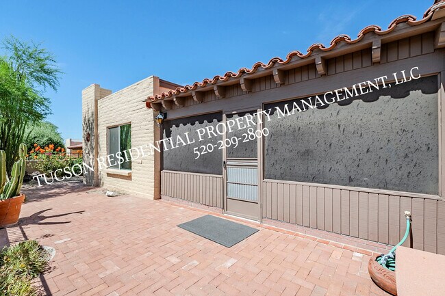 Building Photo - 5084 N Camino Del Lazo