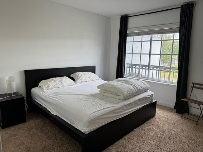 Building Photo - 3596 NW 13th St