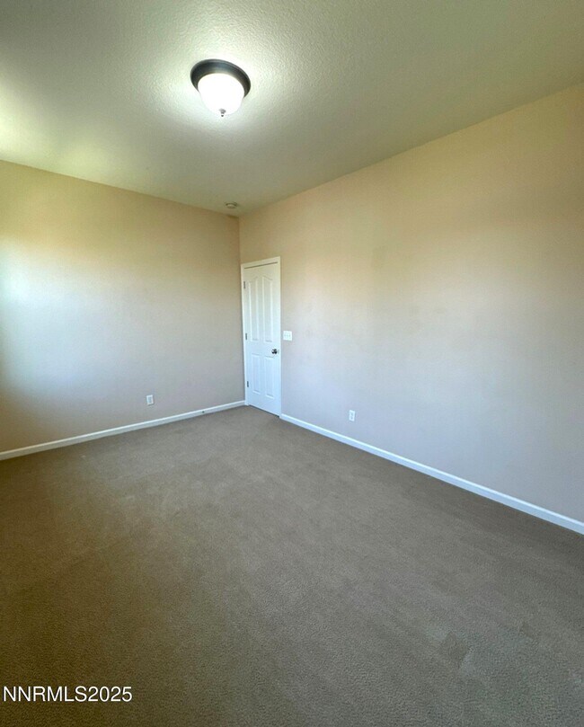 Building Photo - 545 Terracina Way