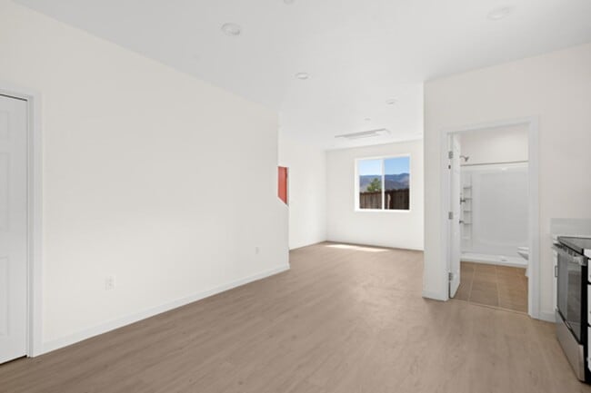 Building Photo - 291 Ramona Dr