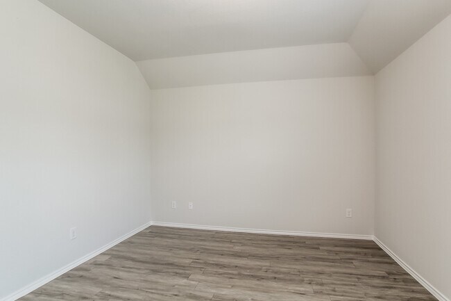 Building Photo - 305 Shelby Meadow Dr