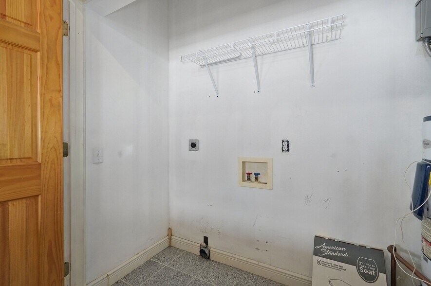 Building Photo - 312 S Campbell Ave