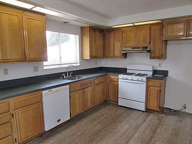 Building Photo - 3 BR/2BA | Newly Renovated Single Family Home | 1-Car Covered Parking | Front yard!