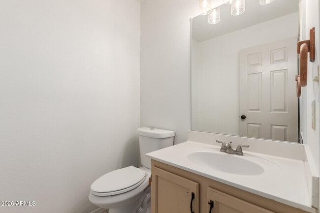 Building Photo - 4334 W Behrend Dr