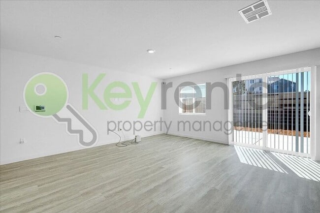 Building Photo - 2129 Shady Tree Cir