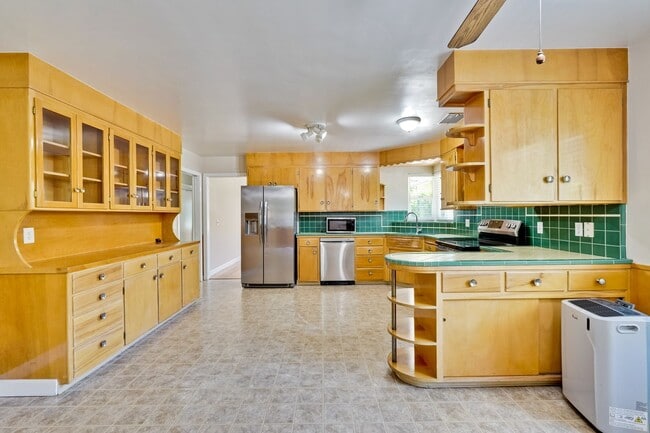 Building Photo - Midcentury Willow Glen Charmer ~ Close to ...