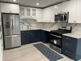 Building Photo - 72 Highview Ave