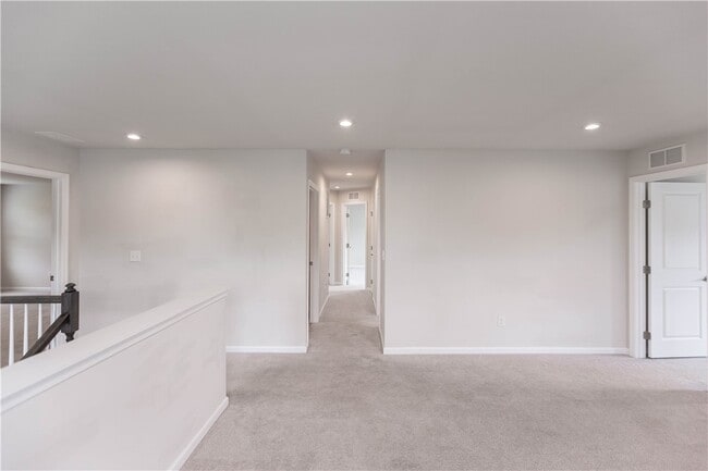 Building Photo - 357 Anna Cir