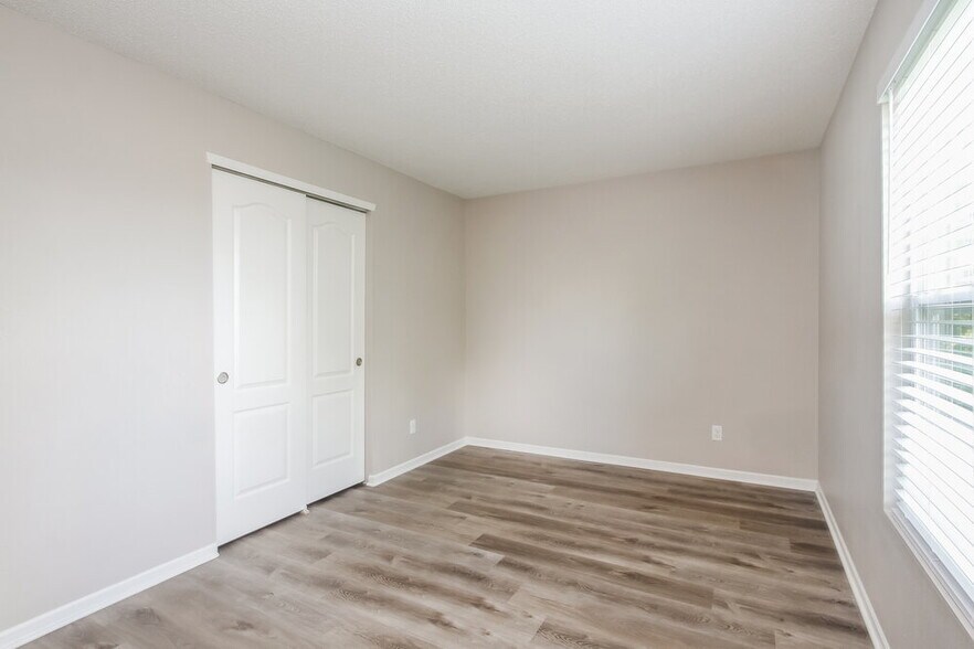 Building Photo - 9210 Centenary Ln