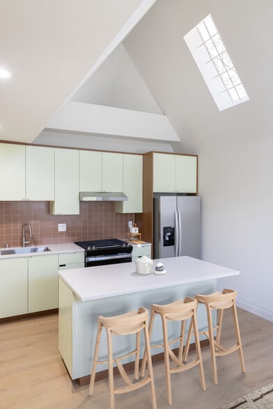 Building Photo - 4519 Finley Ave